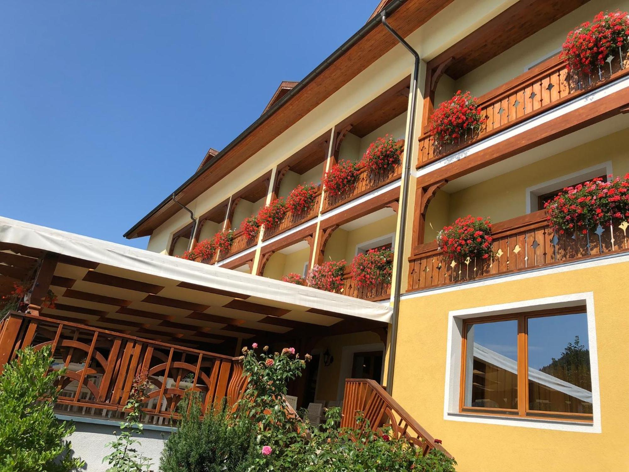 Hotel Alex 상트칸지안 외부 사진