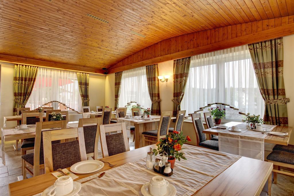 Hotel Alex 상트칸지안 외부 사진
